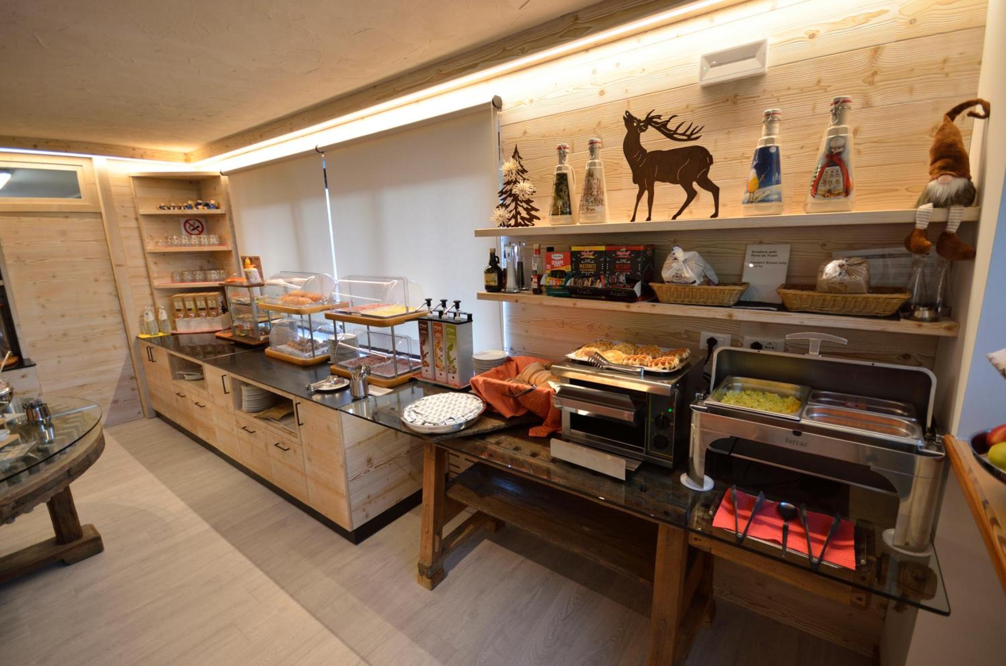 Hotel Cime D'Oro 마돈나 디 캄필리오 외부 사진