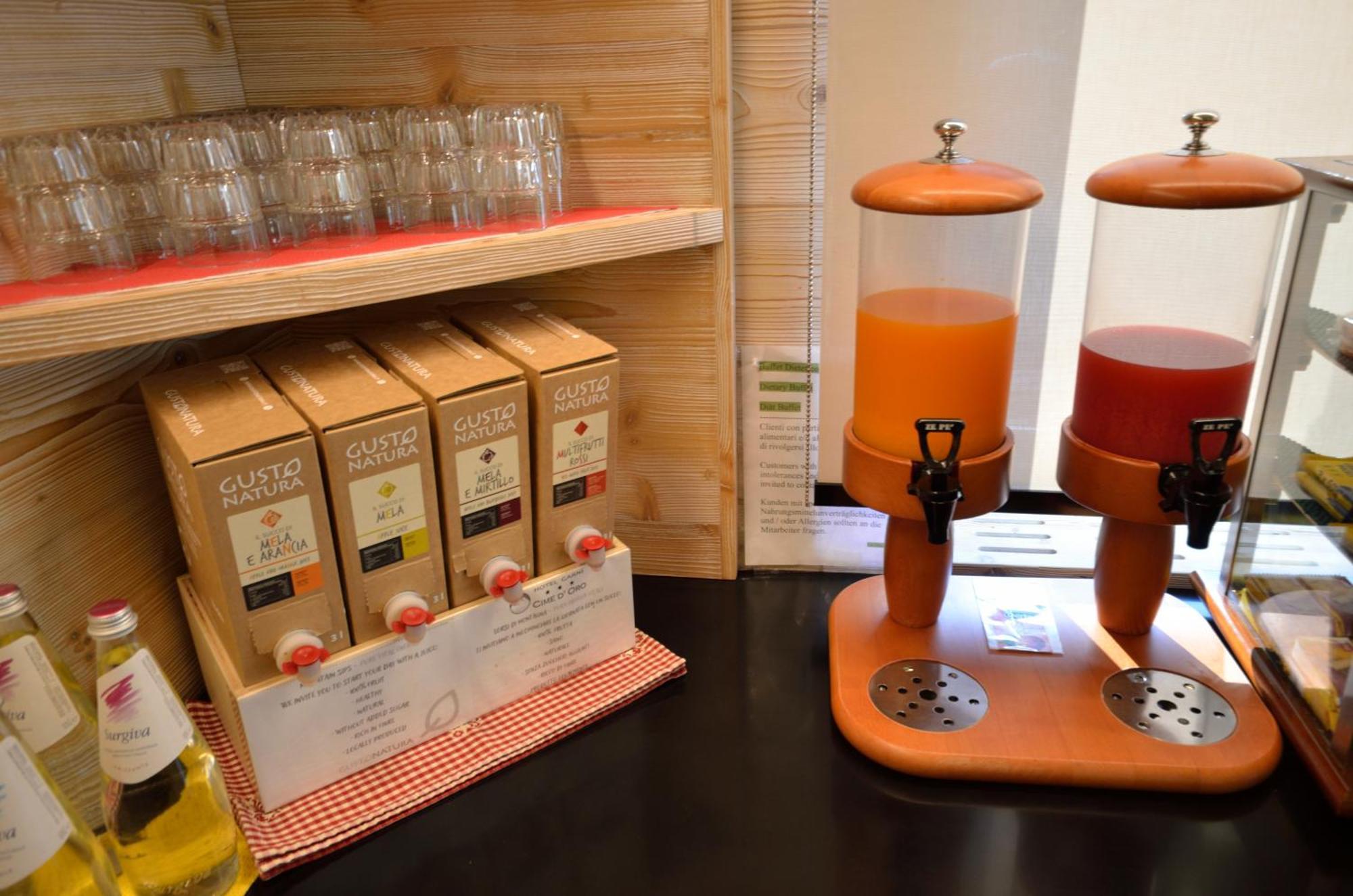 Hotel Cime D'Oro 마돈나 디 캄필리오 외부 사진