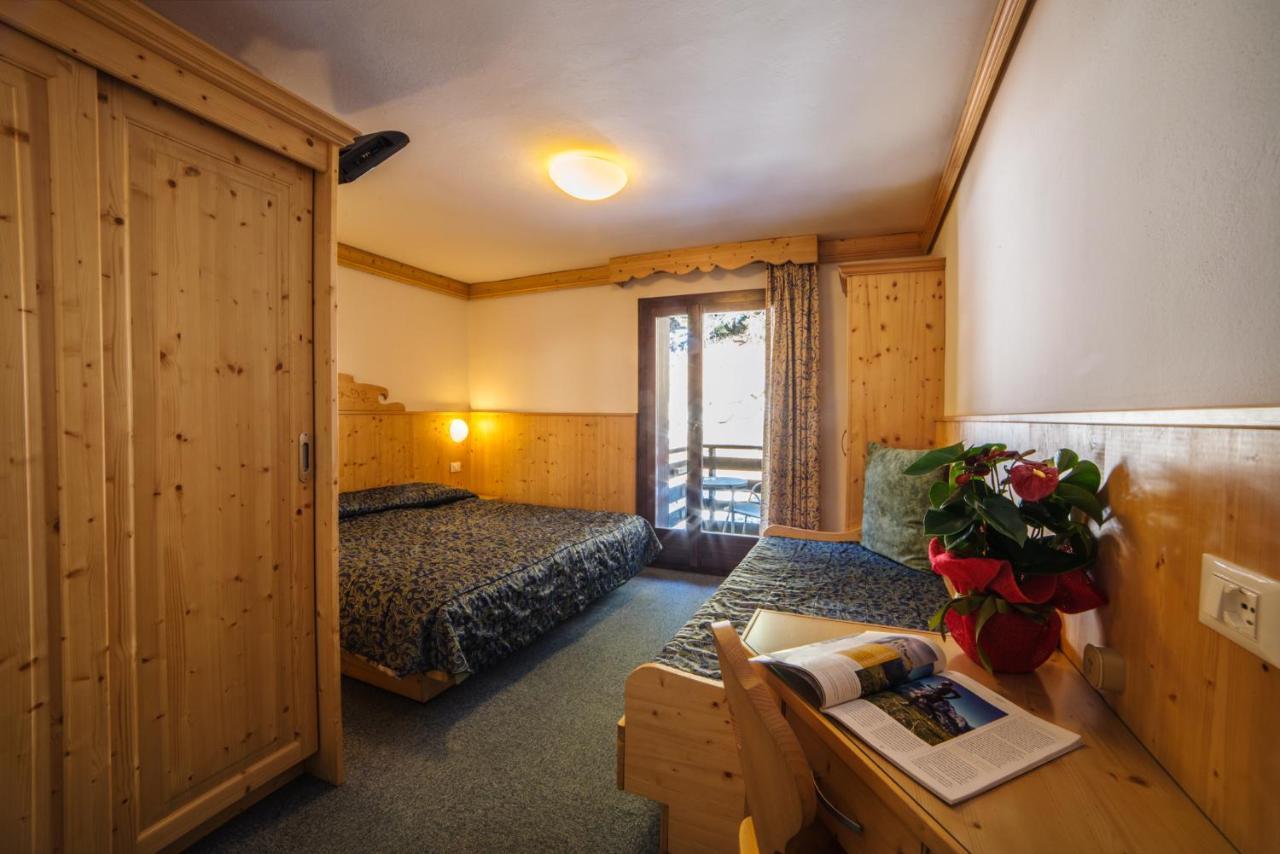 Hotel Cime D'Oro 마돈나 디 캄필리오 외부 사진