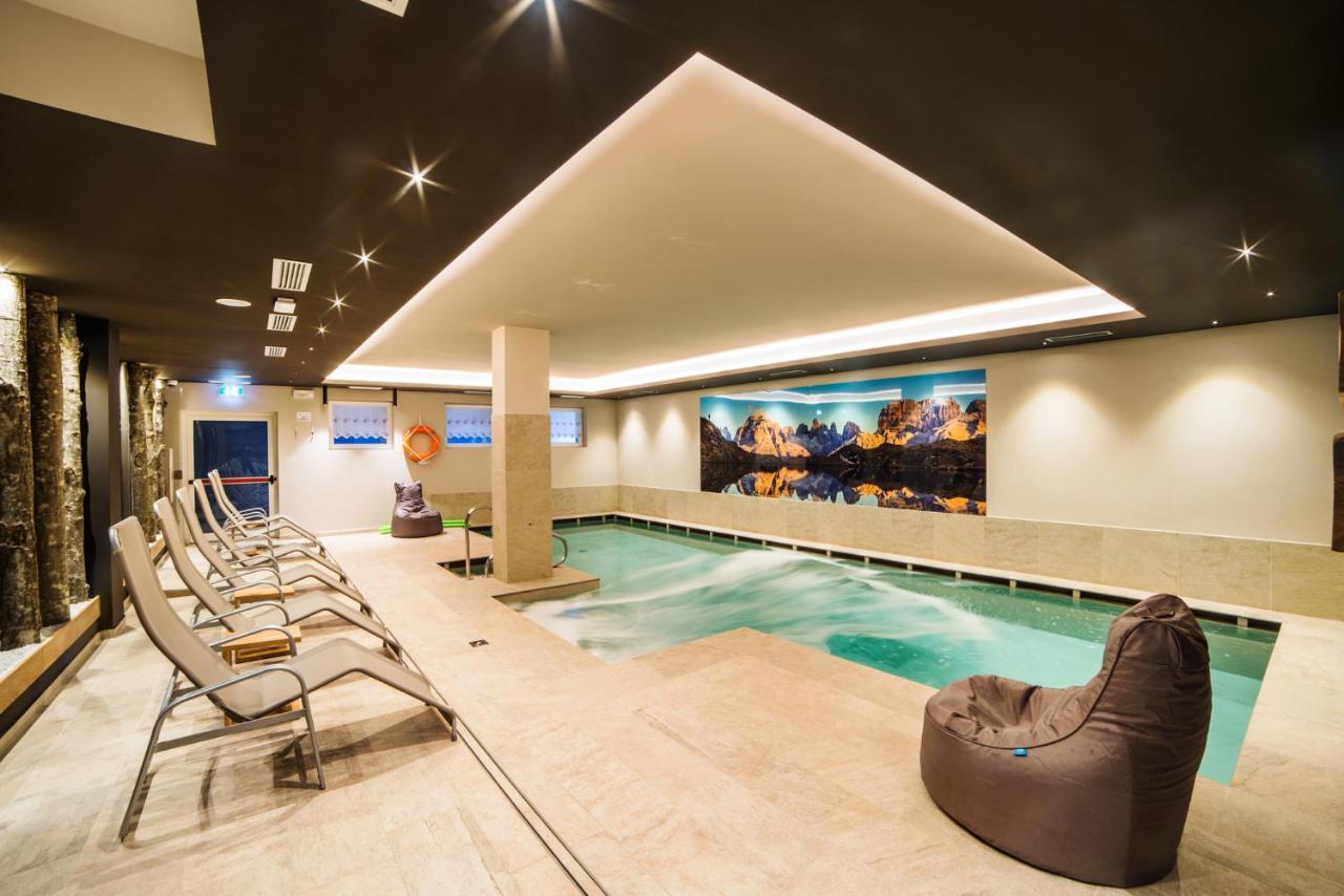 Hotel Cime D'Oro 마돈나 디 캄필리오 외부 사진