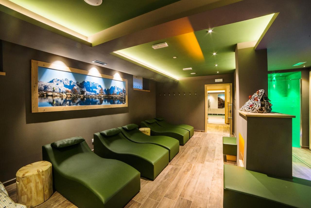 Hotel Cime D'Oro 마돈나 디 캄필리오 외부 사진