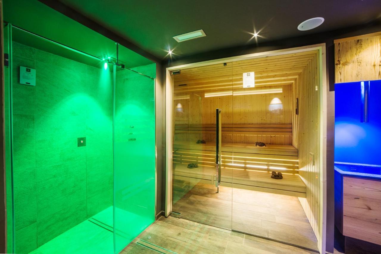 Hotel Cime D'Oro 마돈나 디 캄필리오 외부 사진