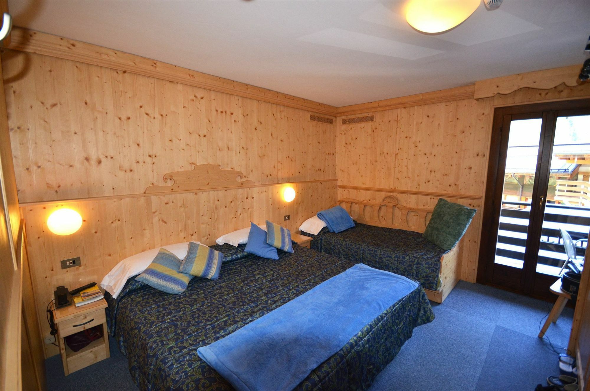 Hotel Cime D'Oro 마돈나 디 캄필리오 외부 사진