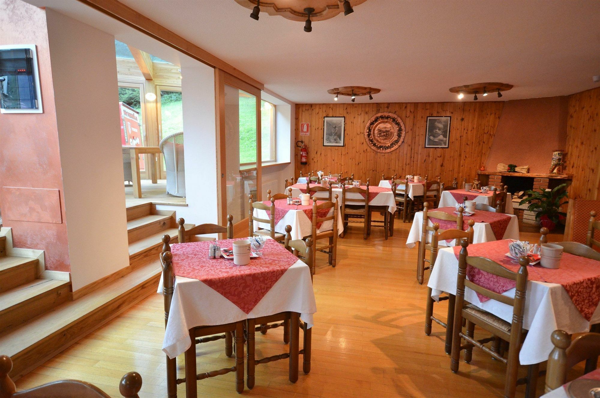 Hotel Cime D'Oro 마돈나 디 캄필리오 외부 사진